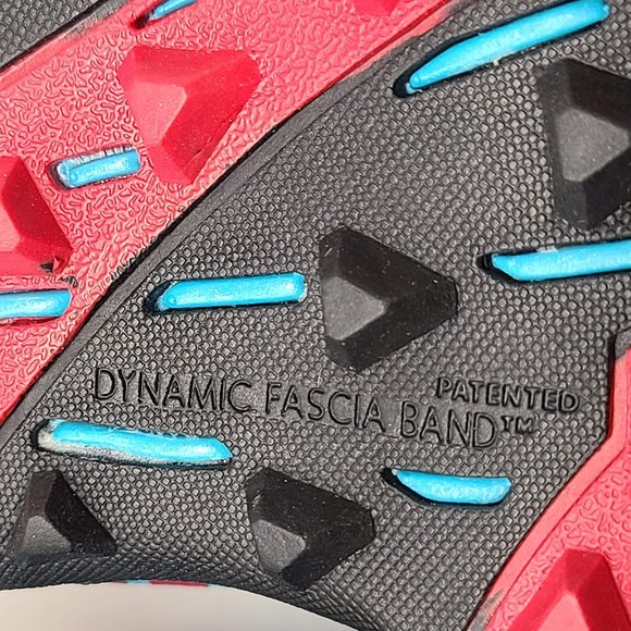 INOV-8 Terraclaw 250 Trail Running Shoes Standard Fit Blue Berry Women's 7 NEW - Picture 12 of 15